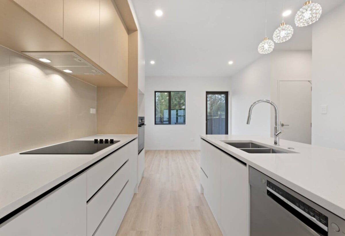 Vendor wants a quick sale, make an offer, Brandnew standalone 4 beds 2.5 baths house with garage on 167m2 section, close to the upcoming Westgate shopping complex, Costco, NorthWest Shopping Centre, schools, and motorway access, 29 Whiteywood Street, Westgate, Auckland