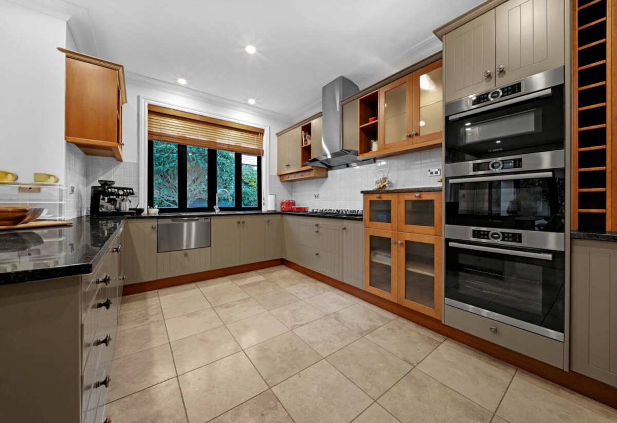 Ex-show home by Eden Homes, constructed with quality masonry concrete block, Executive 4 beds 3 baths house on 558m2 section, 0.9 km to Botany Downs Secondary College, 3 Fairfield Lane, East Tamaki, Auckland
