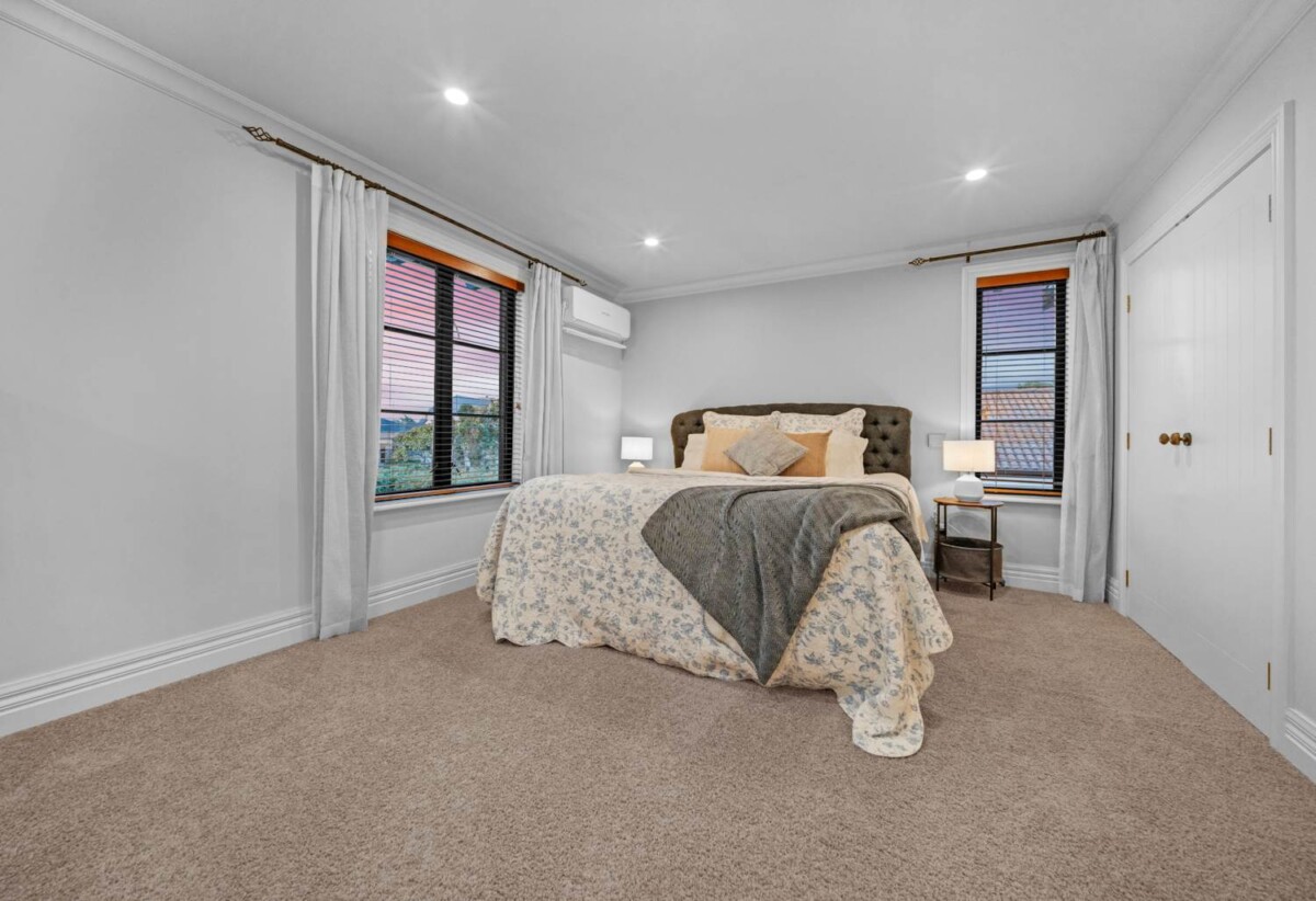 Ex-show home by Eden Homes, constructed with quality masonry concrete block, Executive 4 beds 3 baths house on 558m2 section, 0.9 km to Botany Downs Secondary College, 3 Fairfield Lane, East Tamaki, Auckland