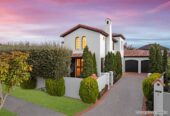 Ex-show home by Eden Homes, constructed with quality masonry concrete block, Executive 4 beds 3 baths house on 558m2 section, 0.9 km to Botany Downs Secondary College, 3 Fairfield Lane, East Tamaki, Auckland