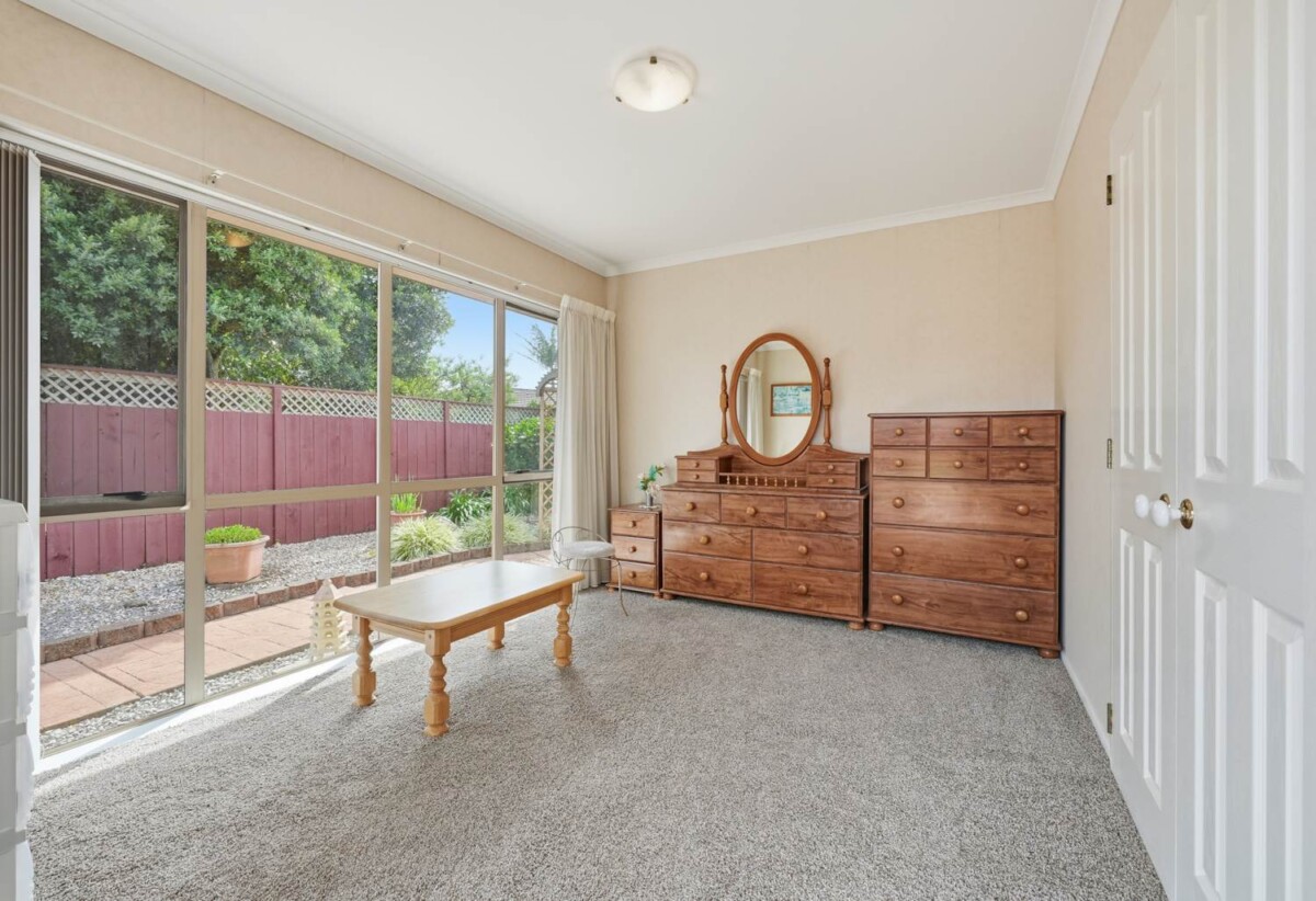 Botany Downs Secondary College zone, 4 beds 2 baths house with double garage on 518m2 section, 1 km to Botany Downs Secondary College, 23 Millington Place, Huntington Park, Auckland