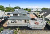 Botany Downs Secondary College zone, 290m2 5 beds 3 baths house on 700m2 section, close to Meadowlands Shopping Centre, Botany Town Centre, 214 Whitford Road, Shamrock Park, Auckland