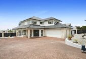 Botany Downs Secondary College zone, 290m2 5 beds 3 baths house on 700m2 section, close to Meadowlands Shopping Centre, Botany Town Centre, 214 Whitford Road, Shamrock Park, Auckland
