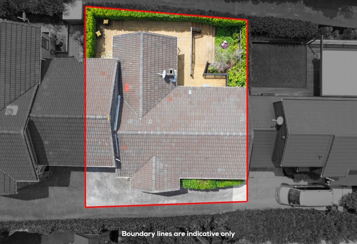 Double Grammar Zone, Renovated 2 beds 2 baths home with garage, 1.1 km to Epsom Girls’ Grammar School and Remuera School, 1.7 km to Auckland Grammar, 1.8 km to Remuera Intermediate, 3/35 Arney Road, Remuera, Auckland