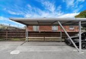 Renovated 2 beds 1 bath home with carport and backyard, 1 km to Papatoetoe Intermediate, 1.2 km to Papatoetoe West School, 1.5 km to Papatoetoe High School, 5/164 Rangitoto Road, Papatoetoe, Auckland