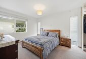 3 beds 1.5 baths house on 693m2 section, close to schools, shopping center, reserve, seaside park, 0.4 km to Farm Cove Intermediate, 0.6 km to Wakaaranga School, 1.3 km to Pakuranga College, 6 Fratley Avenue, Farm Cove, Auckland