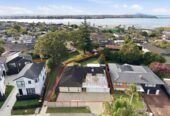 3 beds 1.5 baths house on 693m2 section, close to schools, shopping center, reserve, seaside park, 0.4 km to Farm Cove Intermediate, 0.6 km to Wakaaranga School, 1.3 km to Pakuranga College, 6 Fratley Avenue, Farm Cove, Auckland