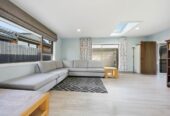 3 beds 1.5 baths house on 693m2 section, close to schools, shopping center, reserve, seaside park, 0.4 km to Farm Cove Intermediate, 0.6 km to Wakaaranga School, 1.3 km to Pakuranga College, 6 Fratley Avenue, Farm Cove, Auckland