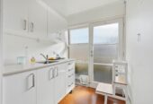 3 beds 1.5 baths house on 693m2 section, close to schools, shopping center, reserve, seaside park, 0.4 km to Farm Cove Intermediate, 0.6 km to Wakaaranga School, 1.3 km to Pakuranga College, 6 Fratley Avenue, Farm Cove, Auckland