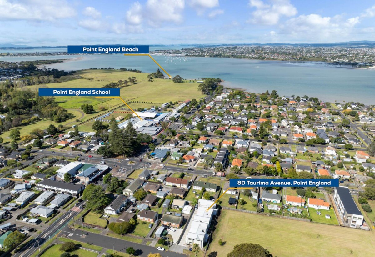 Park View Living, brandnew 3 beds 2.5 baths home with garage on 152m2 section, closet to schools, seaside reserve, Glen Innes train station and town centre, 0.2 km to Pt England School, 0.7 km to Tamaki College, 8D Taurima Avenue, Pt England, Auckland