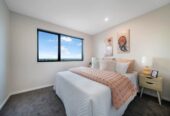 Brandnew standalone 4 beds 2.5 baths home with garage on 150m2 section, 0.4 km to Arahoe School, 1 km to Green Bay High School, 1.6 km to Blockhouse Bay Intermediate, 8D Mason Street, New Lynn, Auckland