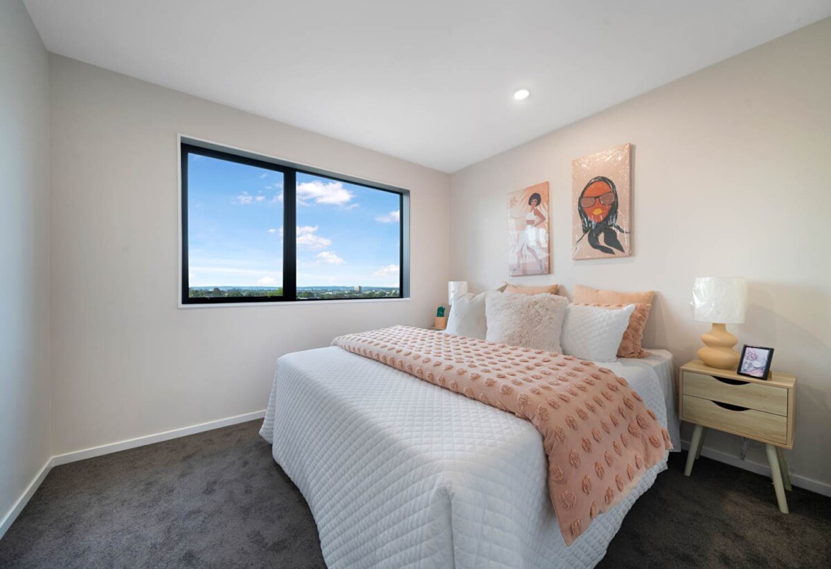 Brandnew standalone 4 beds 2.5 baths home with garage on 150m2 section, 0.4 km to Arahoe School, 1 km to Green Bay High School, 1.6 km to Blockhouse Bay Intermediate, 8D Mason Street, New Lynn, Auckland