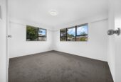 3 beds house on 610m2 section, close to schools, shopping centres, motorway access, 0.4 km to Chapel Downs School, 31 Darnell Crescent, Flat Bush, Auckland