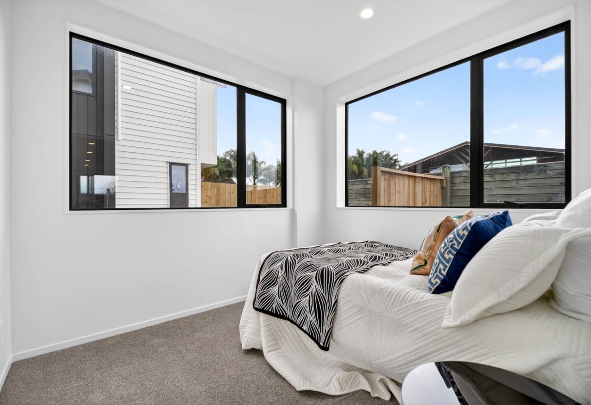 10-Year Master Build Warranty, Priced for incredible value, brandnew 3 beds 2 baths home, minutes to Takanini Town Centre, 0.7 km to Takanini School, Lot 1/239 Porchester Road, Takanini, Auckland