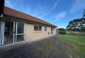 For rent, 4 beds 2 baths house with double garage, available now, 6 Atworth Way, Burswood, Auckland