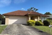 For rent, 4 beds 2 baths house with double garage, available now, 6 Atworth Way, Burswood, Auckland