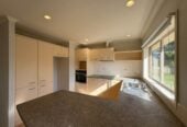 For rent, 4 beds 2 baths house with double garage, available now, 6 Atworth Way, Burswood, Auckland