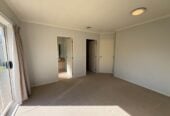 For rent, 4 beds 2 baths house with double garage, available now, 6 Atworth Way, Burswood, Auckland