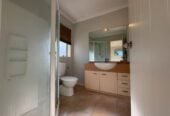 For rent, 4 beds 2 baths house with double garage, available now, 6 Atworth Way, Burswood, Auckland