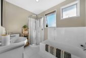3 beds + flexi room 2 baths house with standalone double garage on 607m2 section, 0.3 km to Elm Park School, 1.5 km to Farm Cove Intermediate, 1.6 km to Pakuranga College, 33 Marvon Downs Avenue, Pakuranga Heights, Auckland
