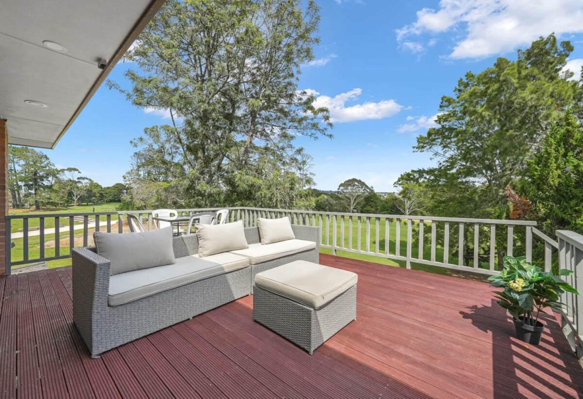 Brick and tile 5 beds + office 3 baths house with double garage, next to and with a wonderful outlook and access to the Remuera Golf Club, close to shopping centre, 2.6 km to Selwyn College and St Thomas School (Auckland), 3.5 km to Baradene College, 28B Charles Fox Place, St Johns, Auckland