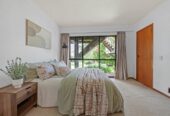 Brick and tile 5 beds + office 3 baths house with double garage, next to and with a wonderful outlook and access to the Remuera Golf Club, close to shopping centre, 2.6 km to Selwyn College and St Thomas School (Auckland), 3.5 km to Baradene College, 28B Charles Fox Place, St Johns, Auckland