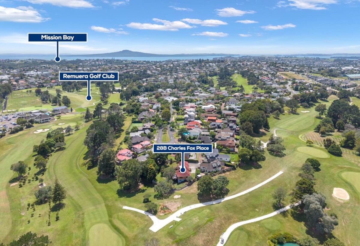 Brick and tile 5 beds + office 3 baths house with double garage, next to and with a wonderful outlook and access to the Remuera Golf Club, close to shopping centre, 2.6 km to Selwyn College and St Thomas School (Auckland), 3.5 km to Baradene College, 28B Charles Fox Place, St Johns, Auckland