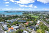 Once over 30 years, Double Grammar school zone, DECEASED ESTATE, next to historic Ewelme Cottage, 3 beds + study room 2 baths house with double garage and large deck on 870m2 section, 0.9 km to Parnell School, 1.5 km to Auckland Grammar, 1.7 km to Epsom Girls’ Grammar School, 12 Ayr Street, Parnell, Auckland