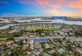 Standalone 4 beds 3 baths house with double garage on 460m2 section, 0.5 km to Edgewater College, 0.6 km to Pakuranga Heights School, 0.8 km to Pakuranga Intermediate, 19A Miramar Place, Pakuranga, Auckland