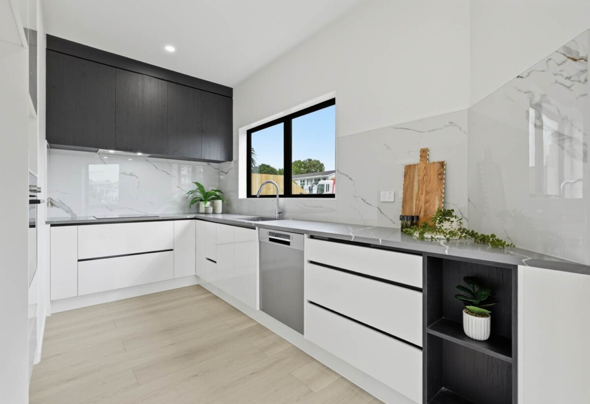 10 Years master build guarantee., Freehold standalone 4 beds 2 baths home with garage on 194m2 section, 0.3 km to Howick Primary School, 0.5 km to Howick Intermediate, 1.5 km to Pakuranga College, 70A Patons Road, Howick, Auckland