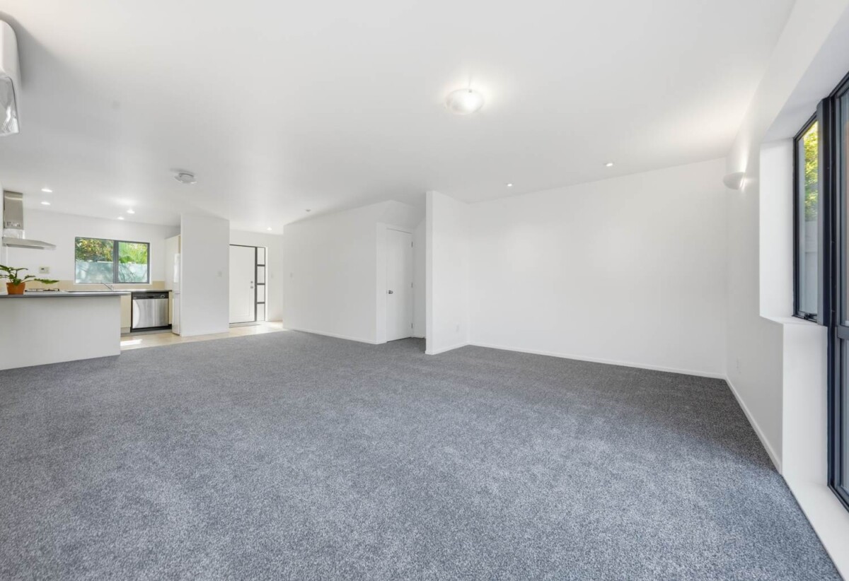 3 beds house with double garage on 203m2 section, minutes from Avondale town centre, train station, cafes, schools, and parks, 0.8 km to Avondale Primary School (Auckland), 1 km to Avondale College, 1.1 km to Avondale Intermediate, 40A Wingate Street, Avondale, Auckland