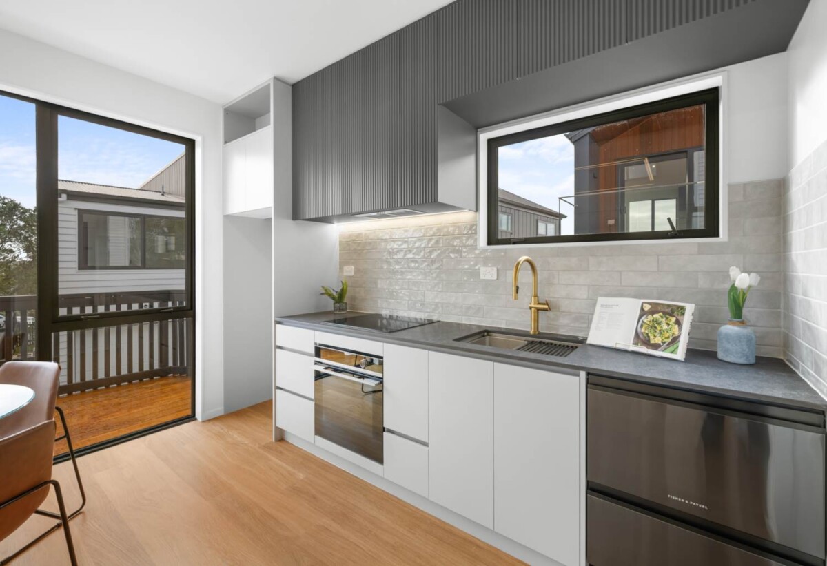 Zoned for and 1.4 km to Rangitoto College, Brandnew freehold 3 beds + study 2.5 baths home with garage, EV charger ready, 0.5 km to Browns Bay School, 0.7 km to Murrays Bay School, 0.9 km to Murrays Bay Intermediate, 21E Knights Road, Rothesay Bay, Auckland