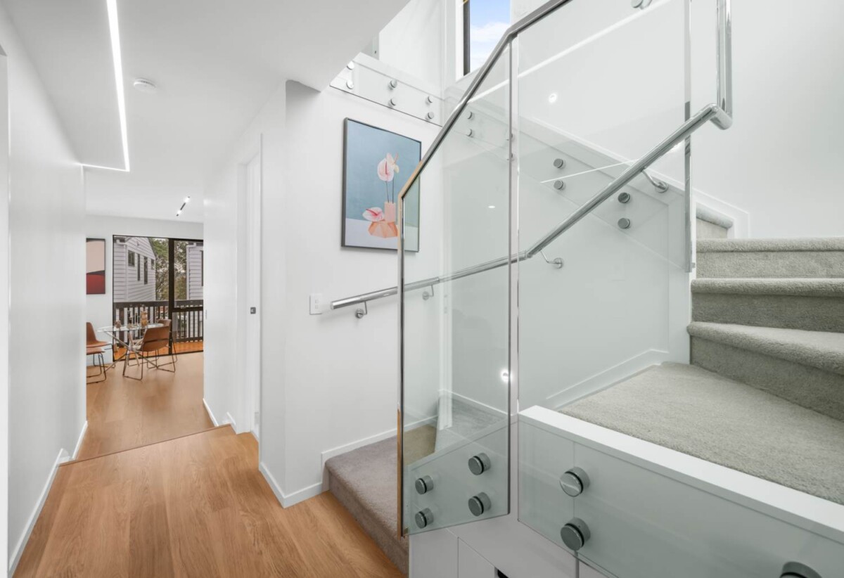 Zoned for and 1.4 km to Rangitoto College, Brandnew freehold 3 beds + study 2.5 baths home with garage, EV charger ready, 0.5 km to Browns Bay School, 0.7 km to Murrays Bay School, 0.9 km to Murrays Bay Intermediate, 21E Knights Road, Rothesay Bay, Auckland