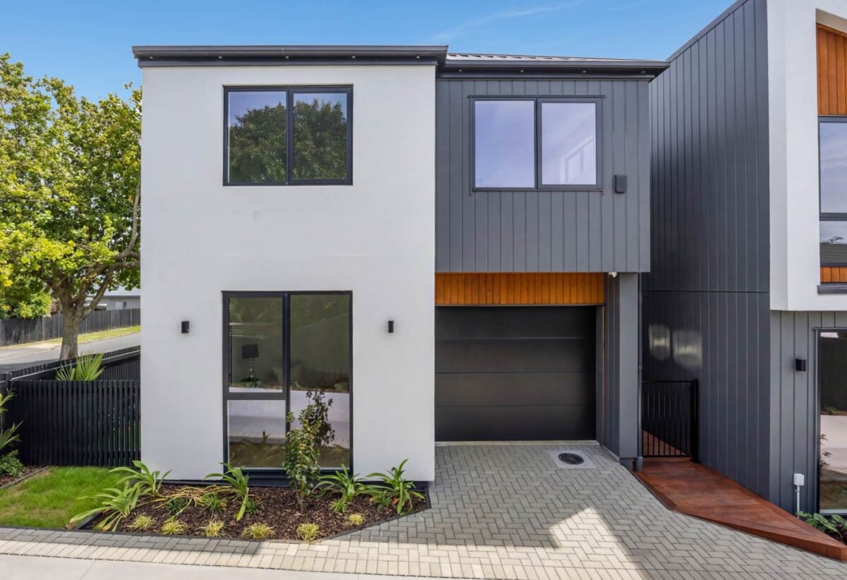 Double Westlake High School Zone, Brandnew 4 beds 3 baths home with garage and study nook on 225m2 section, Central air-conditioning , close to Milford Village, schools, beach, motorway access, 0.3 km to Milford School (Auckland), 0.8 km to Westlake Boys’ High School, 0.9 km to Westlake Girls’ High School, 1.3 km to Takapuna Normal Intermediate, Lot 1/7 Alma Road, Milford, Auckland