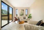 Brandnew standalone 4 beds 2.5 baths home with garage on 150m2 section, 0.4 km to Arahoe School, 1 km to Green Bay High School, 1.6 km to Blockhouse Bay Intermediate, 8D Mason Street, New Lynn, Auckland