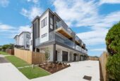 Brandnew 3 beds 3 baths home with garage, walks to schools and shopping centre, 0.8 km to Howick Primary School and Pakuranga College, 0.9 km to Howick Intermediate, 5A Glenshee Place, Highland Park, Auckland
