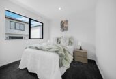 Brandnew 3 beds 2.5 baths home with garage and Extra Parking, Brandnew 3 beds 3 baths home with garage, walks to schools and shopping centre, 0.8 km to Howick Primary School and Pakuranga College, 0.9 km to Howick Intermediate, 5E Glenshee Place, Highland Park, Auckland