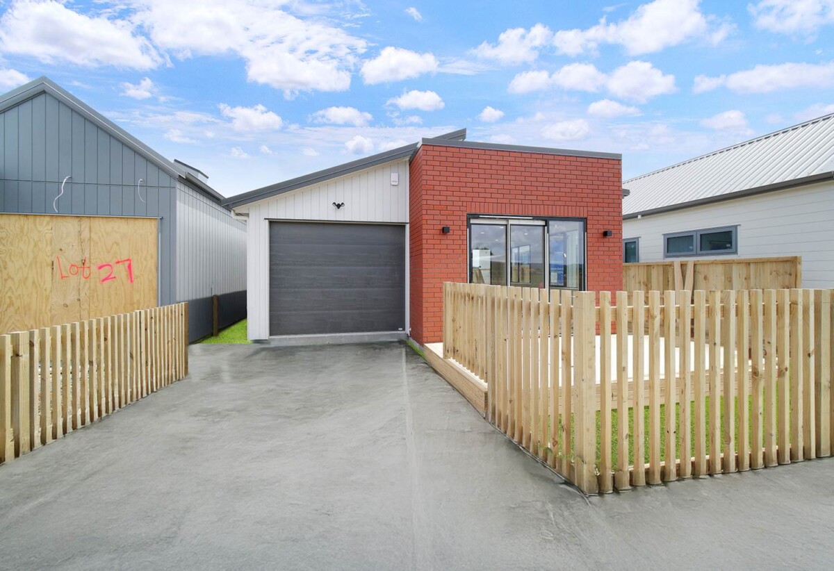 Make an offer, Brandnew standalone 3 beds 2 baths house with garage on 224m2 section, 1.2 km to Ngakoroa School, 2.8 km to Rosehill College, 24 Taiheru Road, Karaka, Auckland