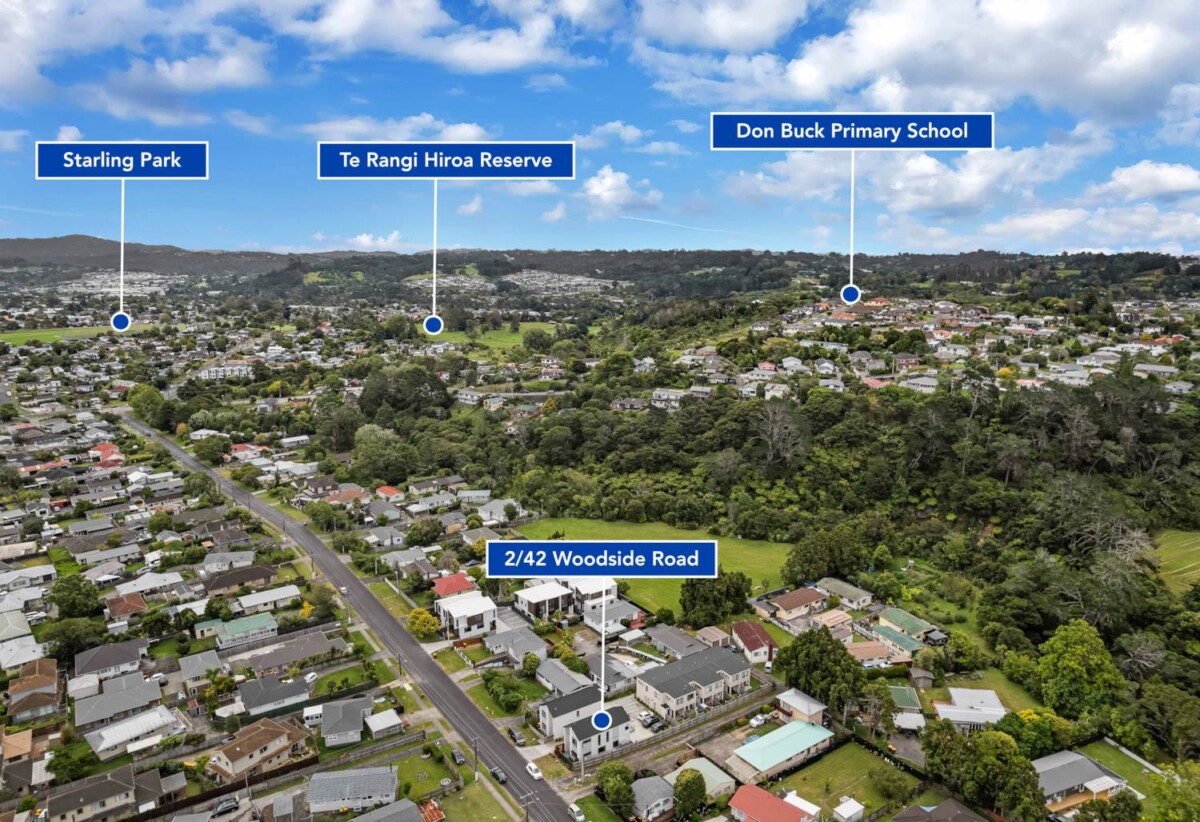 Standalone 3 beds + study room 2.5 baths home with garage on 112m2 section, Close to schools, shopping centers, local parks, motorway access, 0.7 km to Don Buck School, 2 km to Massey High School, 2/42 Woodside Road, Massey, Auckland