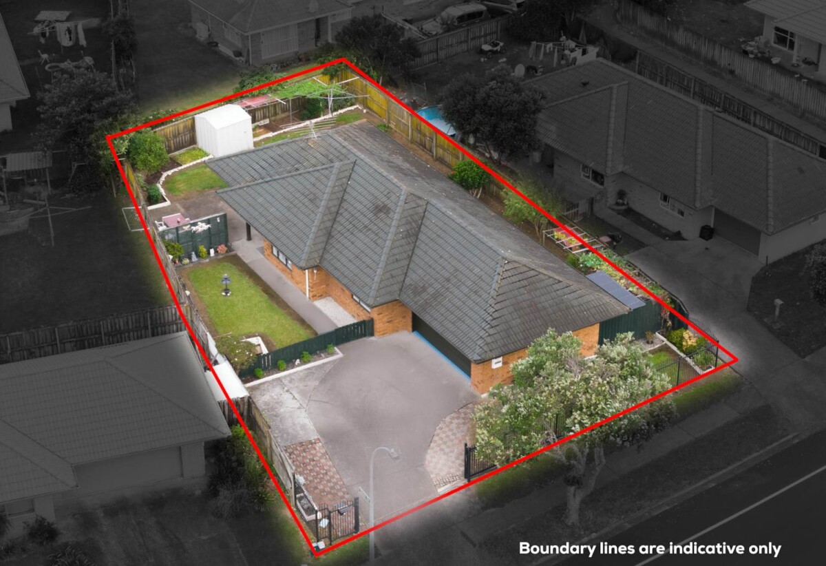 Once in 20 years, Brick and tile 3 beds 1 bath house with double garage on 505m2 section, close to schools shops, parks, shopping centres, 1 km to Tangaroa College, 1.1 km to Sancta Maria College, 1.3 km to Chapel Downs School, 47 Michael Jones Drive, Flat Bush, Auckland