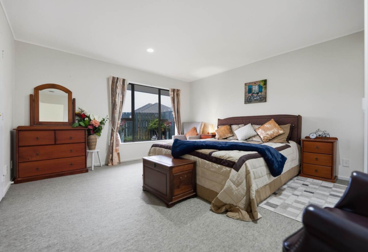 Once in 20 years, Brick and tile 3 beds 1 bath house with double garage on 505m2 section, close to schools shops, parks, shopping centres, 1 km to Tangaroa College, 1.1 km to Sancta Maria College, 1.3 km to Chapel Downs School, 47 Michael Jones Drive, Flat Bush, Auckland