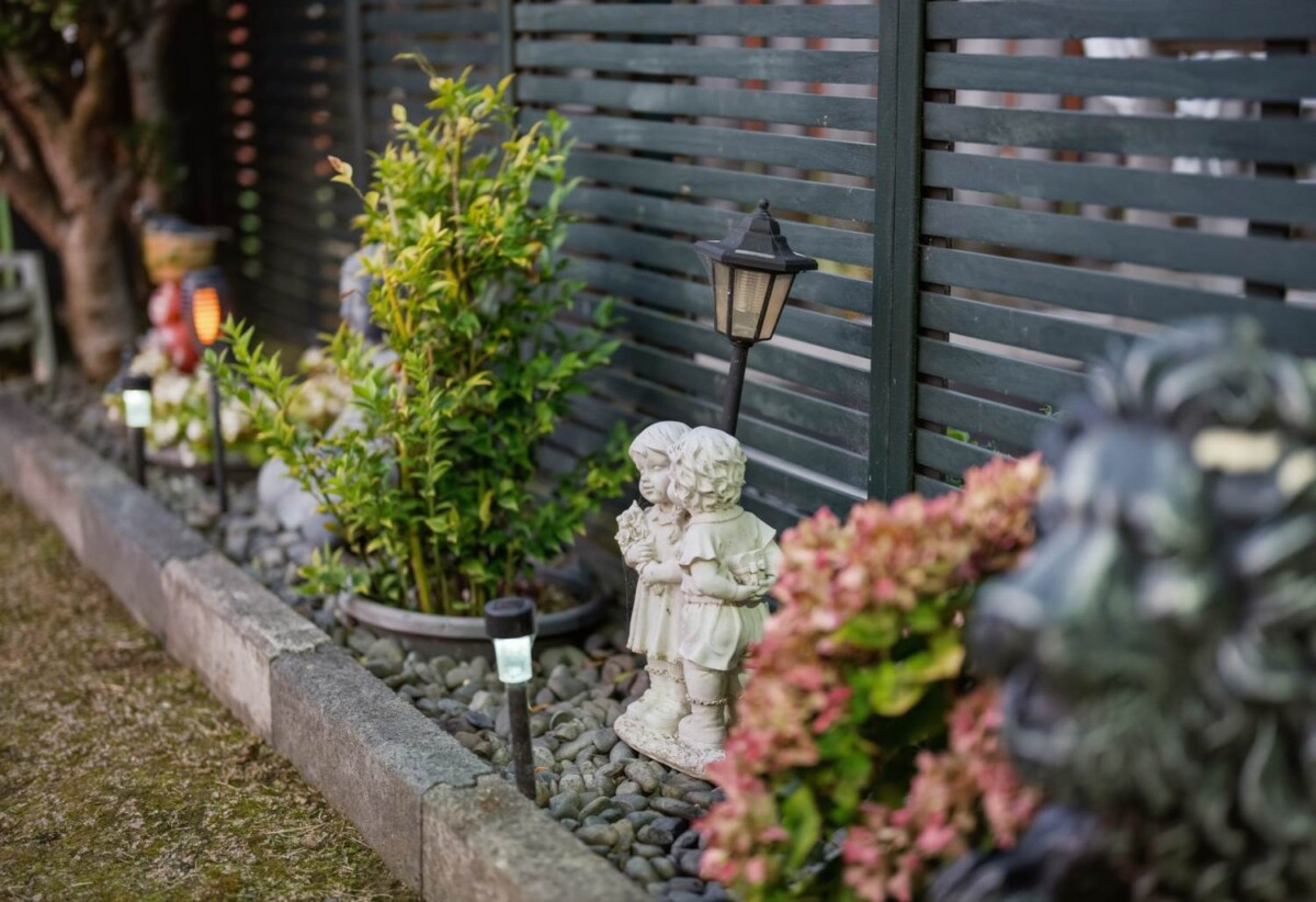 Once in 20 years, Brick and tile 3 beds 1 bath house with double garage on 505m2 section, close to schools shops, parks, shopping centres, 1 km to Tangaroa College, 1.1 km to Sancta Maria College, 1.3 km to Chapel Downs School, 47 Michael Jones Drive, Flat Bush, Auckland