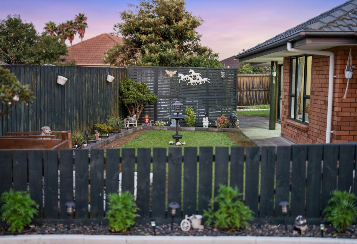 Once in 20 years, Brick and tile 3 beds 1 bath house with double garage on 505m2 section, close to schools shops, parks, shopping centres, 1 km to Tangaroa College, 1.1 km to Sancta Maria College, 1.3 km to Chapel Downs School, 47 Michael Jones Drive, Flat Bush, Auckland