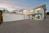 Double Westlake school zone, refurbished 4 beds 1 bath house with double garage on 483m2 section, close to Wairau Park, Sunnynook and Milford shops, schools, beach, motorway access, 0.8 km to Forrest Hill School, 0.9 km to Wairau Intermediate School, 1.2 km to Westlake Boys’ High School, 1.8 km to Westlake Girls’ High School, 5 Havelock Avenue, Forrest Hill, Auckland