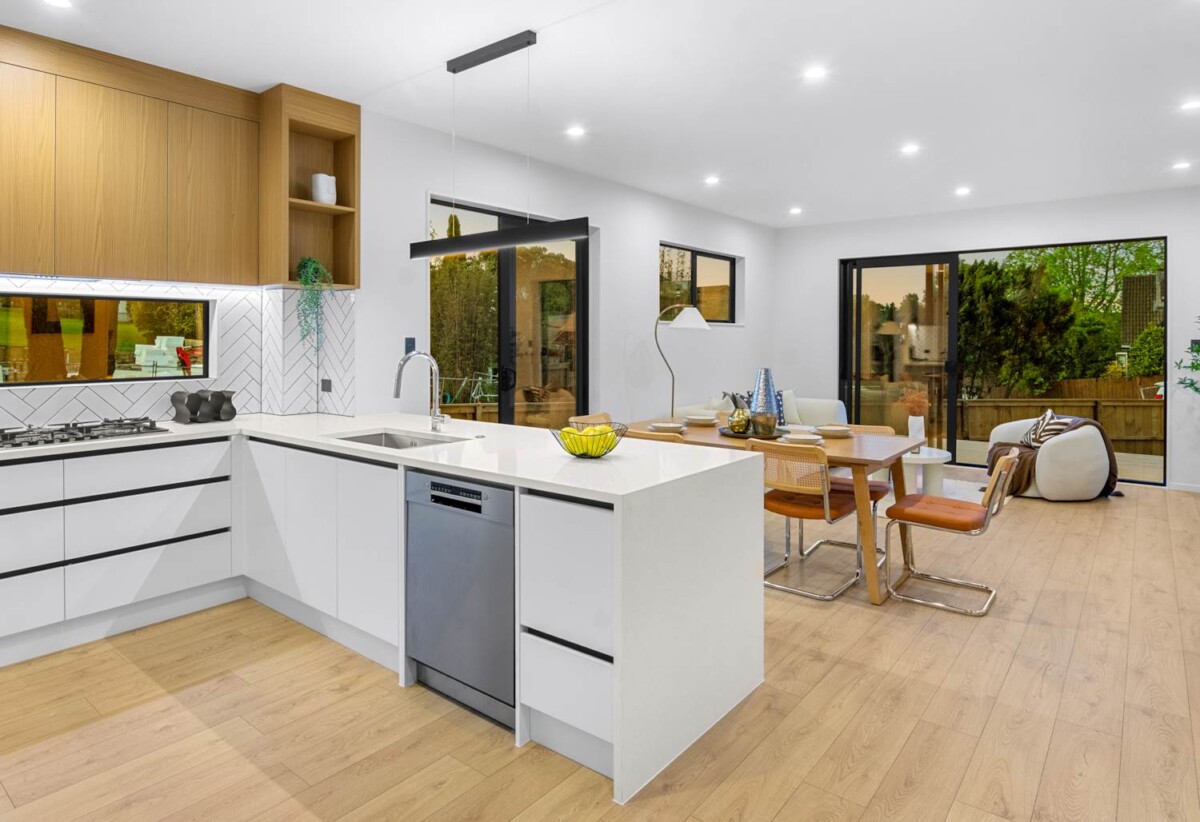 Rangitoto College zone, Brandnew 4 beds + study 2.5 baths house with garage and deck on 214m2 section, minutes to Albany Mall, 1.5 km to Rangitoto College, 1.1 km to Northcross Intermediate, 1.2 km to Pinehill School (Browns Bay), 7 Weetman Drive, Browns Bay, Auckland