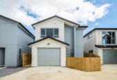 For rent, 4 beds 3 baths house with garage, available 5th March, 29B Corsair Crescent, Mangere, Auckland