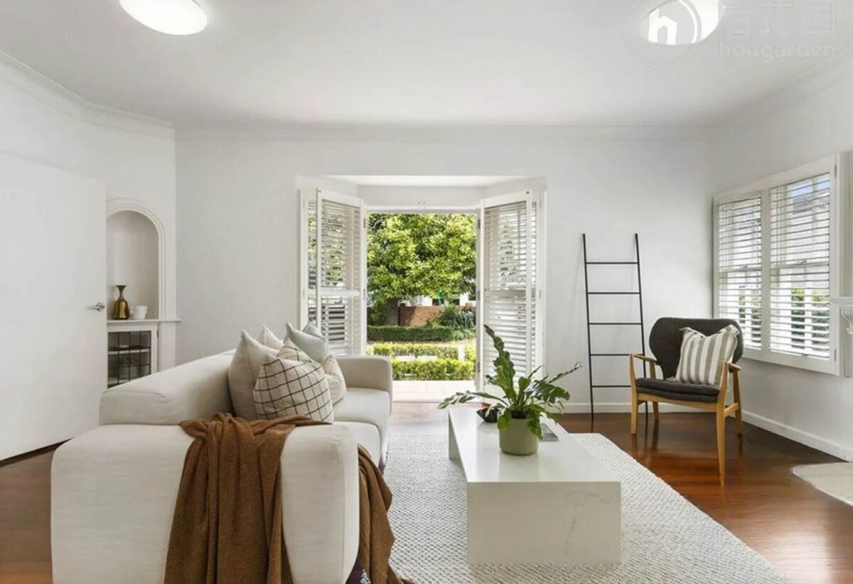 3 beds 2 baths house with garage on 779m2 section, Mixed Housing Urban Zone, 0.5 km to Takapuna Grammar School, 0.8 km to Belmont Intermediate, 1.1 km to Hauraki School, 232 Lake Road, Hauraki, Auckland