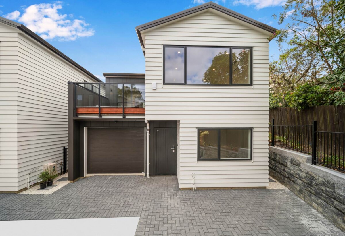 Rangitoto College zone, Brandnew 3 beds + study 2.5 baths house with garage on 116m2 section, 1.1 km to Northcross Intermediate, 1.2 km to Pinehill School (Browns Bay), 1.5 km to Rangitoto College, L Lot 2/2 Dianthus Place, Browns Bay, Auckland