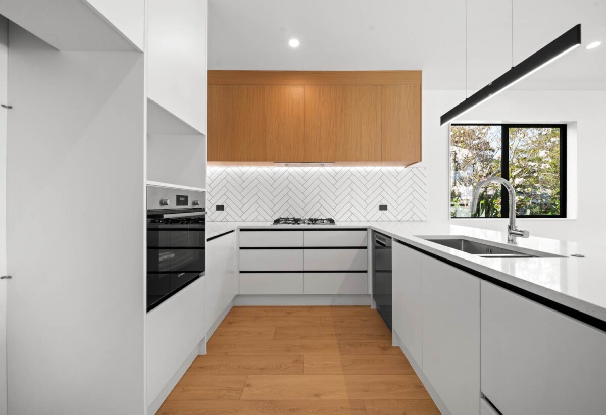 Rangitoto College zone, Brandnew 3 beds + study 2.5 baths house with garage on 116m2 section, 1.1 km to Northcross Intermediate, 1.2 km to Pinehill School (Browns Bay), 1.5 km to Rangitoto College, L Lot 2/2 Dianthus Place, Browns Bay, Auckland
