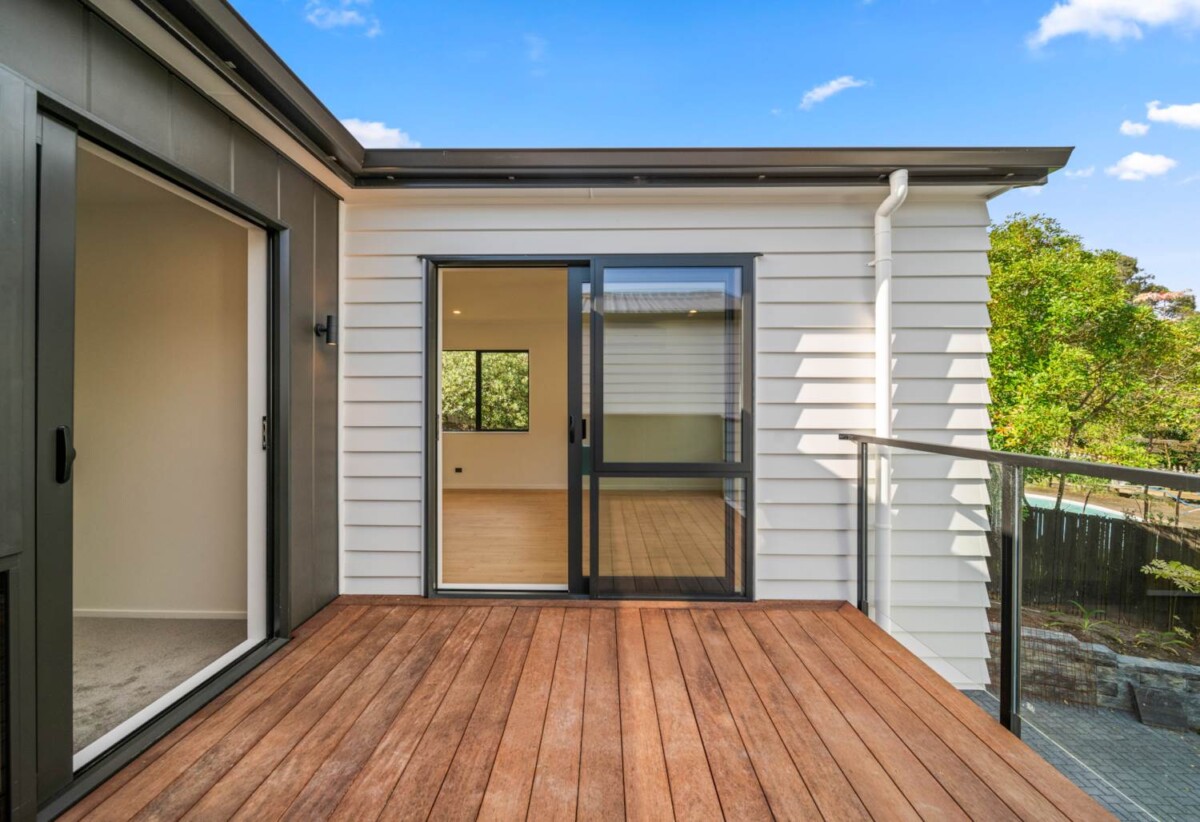 Rangitoto College zone, Brandnew 3 beds + study 2.5 baths house with garage on 116m2 section, 1.1 km to Northcross Intermediate, 1.2 km to Pinehill School (Browns Bay), 1.5 km to Rangitoto College, L Lot 2/2 Dianthus Place, Browns Bay, Auckland